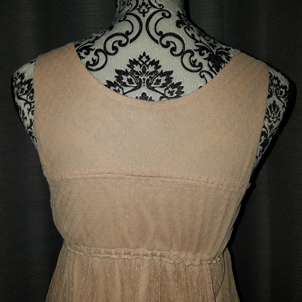 Dress - Picture 4 of 5
